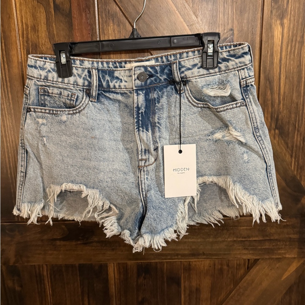 Hidden Frayed Hem Denim Shorts - Light Blue